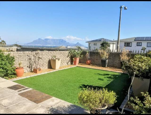 2 BEDROOM APARTMENT FOR SALE IN WEST BEACH